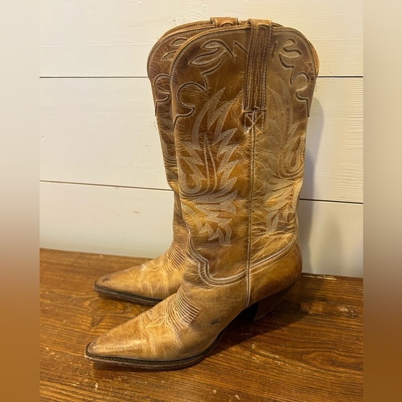 Lucchese Charlie 1 Horse Boots Women's size 8 Brown 4565 Pointed Toe - Picture 2 of 10